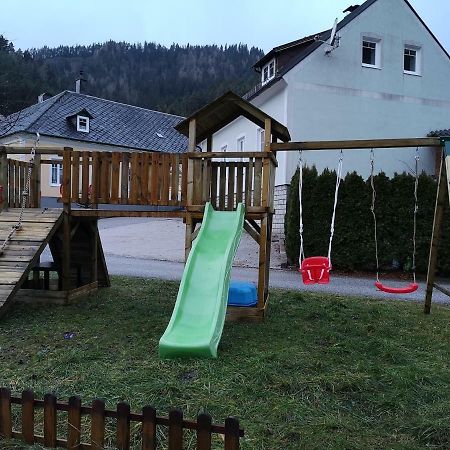 Gasthof Zum Falkenstein Hotell Schwarzau im Gebirge Exteriör bild