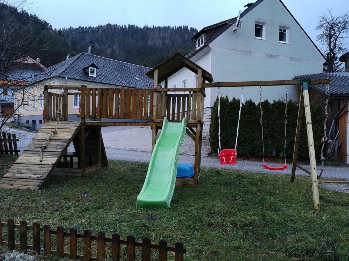 Gasthof Zum Falkenstein Hotell Schwarzau im Gebirge Exteriör bild